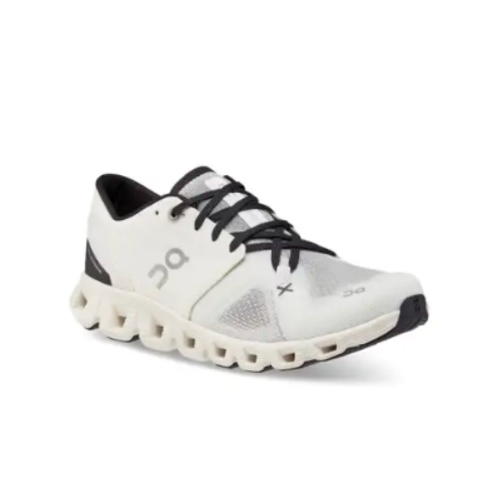 Cloud X 3 Training Shoe